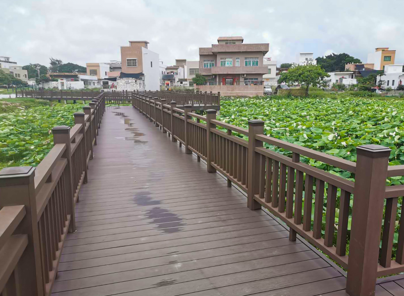 塑木棧道地板 塑木棧道地板