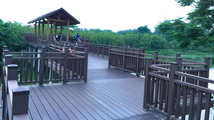 百妥木塑木賦能海上田園，打造生態與耐用兼具的濱海景觀