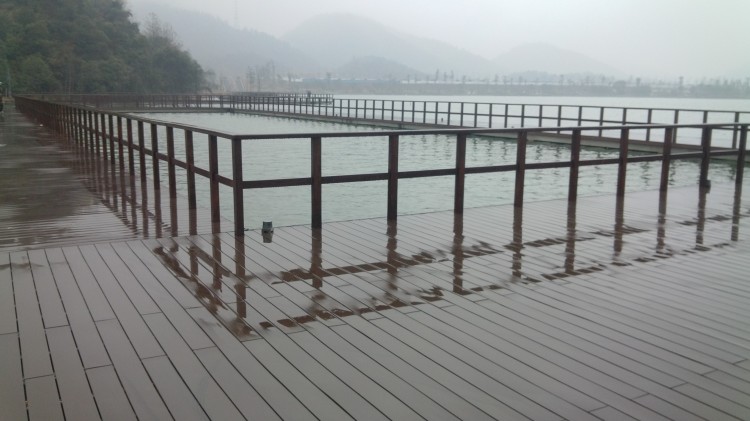 百妥木塑木地板適配多元場景：長沙高端景觀鋪裝案例